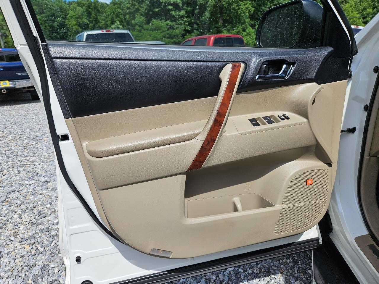 Toyota Highlander Limited 4WD 2013