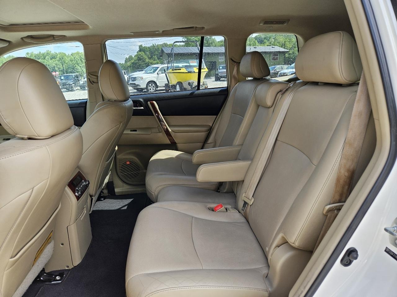 Toyota Highlander Limited 4WD 2013