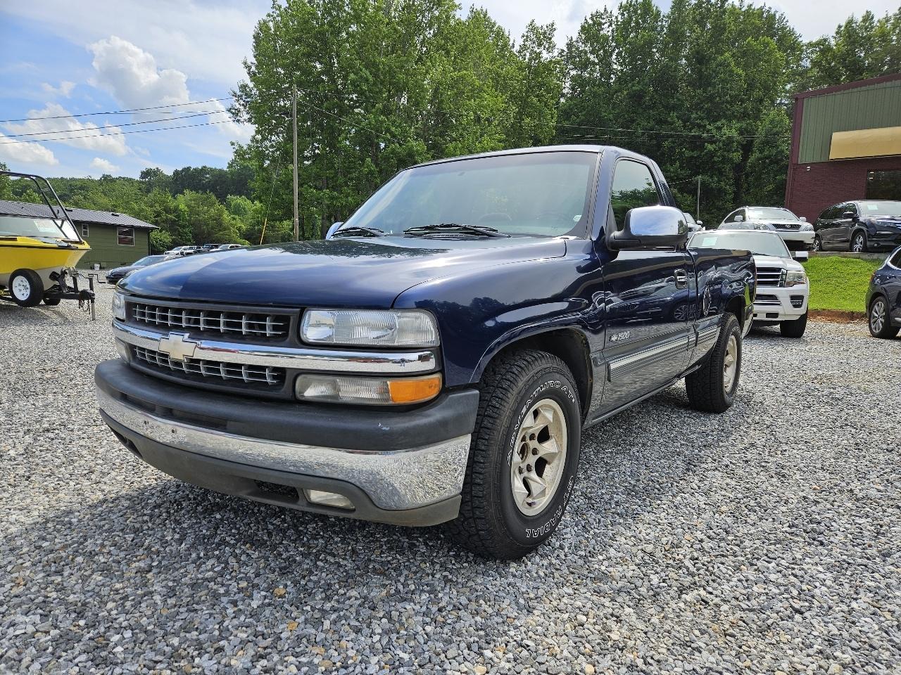Chevrolet Silverado 1500 Reg. Cab Short Bed 2WD 2000