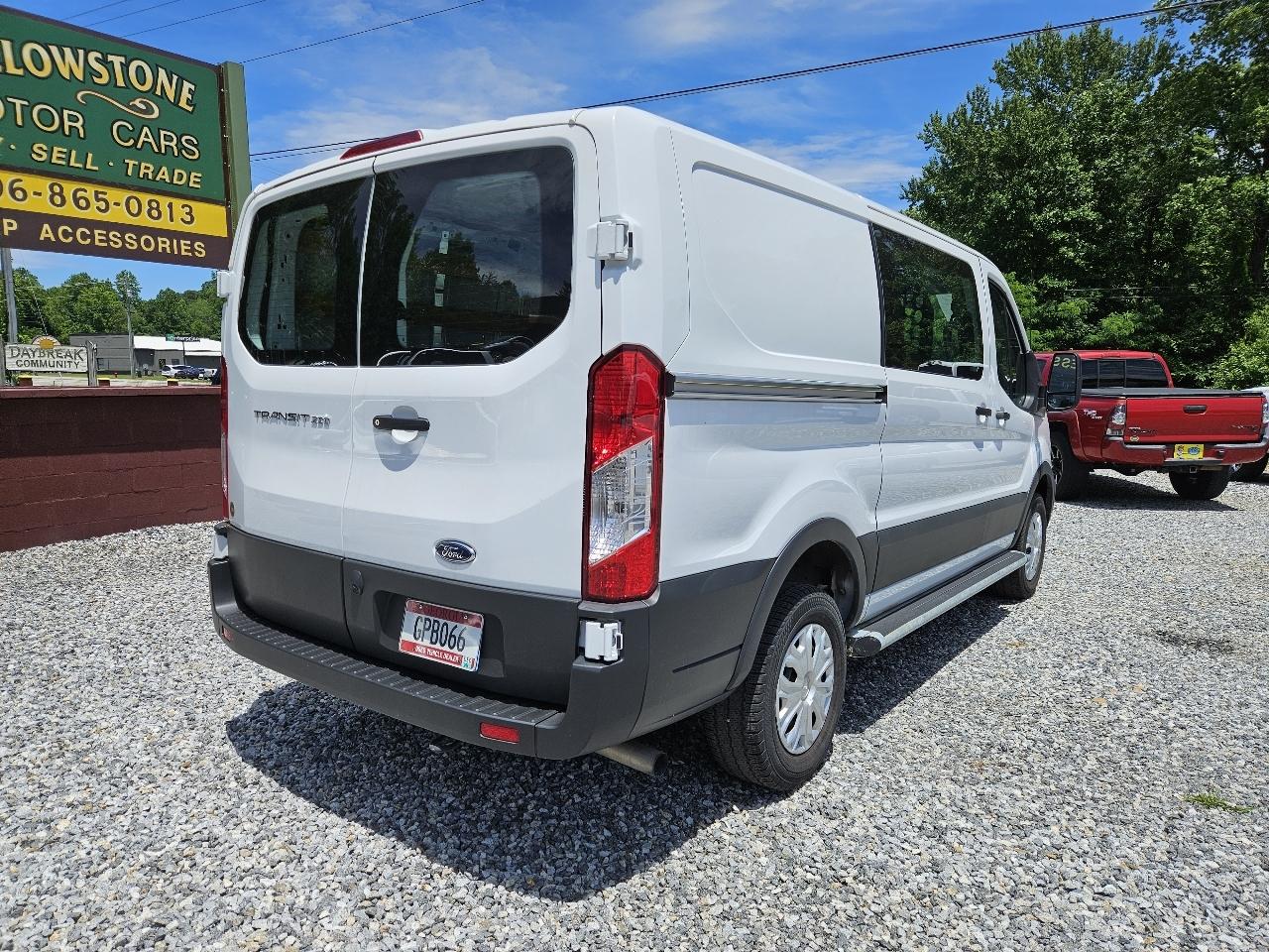 Ford Transit 250 Van 2025