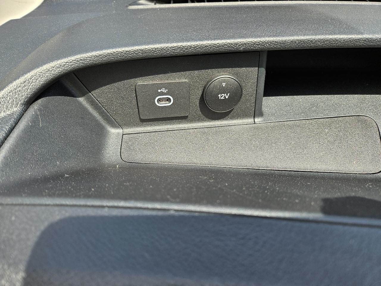 Ford Transit 250 Van 2025