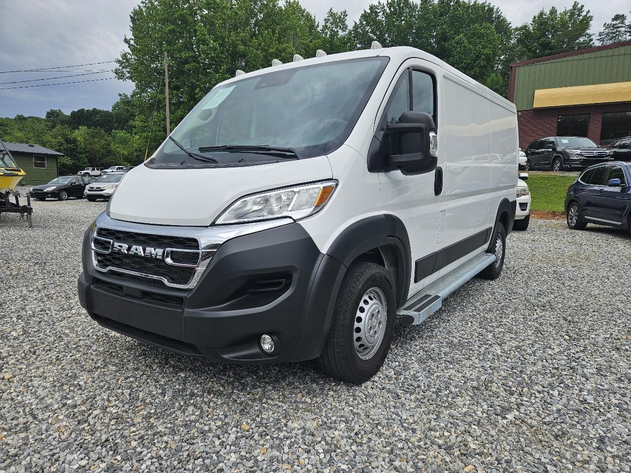 RAM Promaster 2500 Low Roof 2025