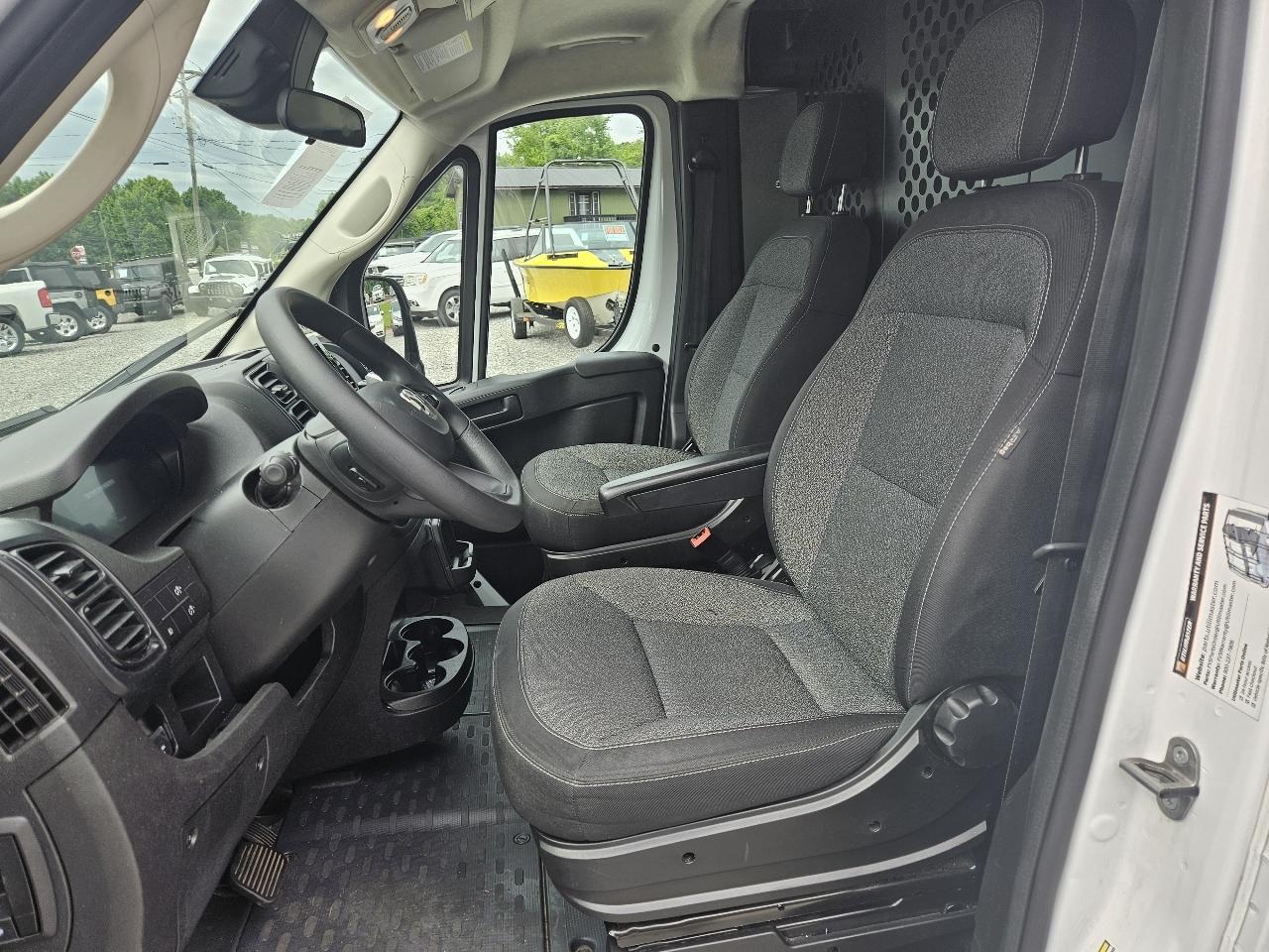 RAM Promaster 2500 Low Roof 2025