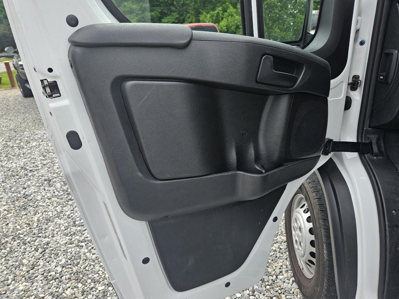 RAM Promaster 2500 Low Roof 2025