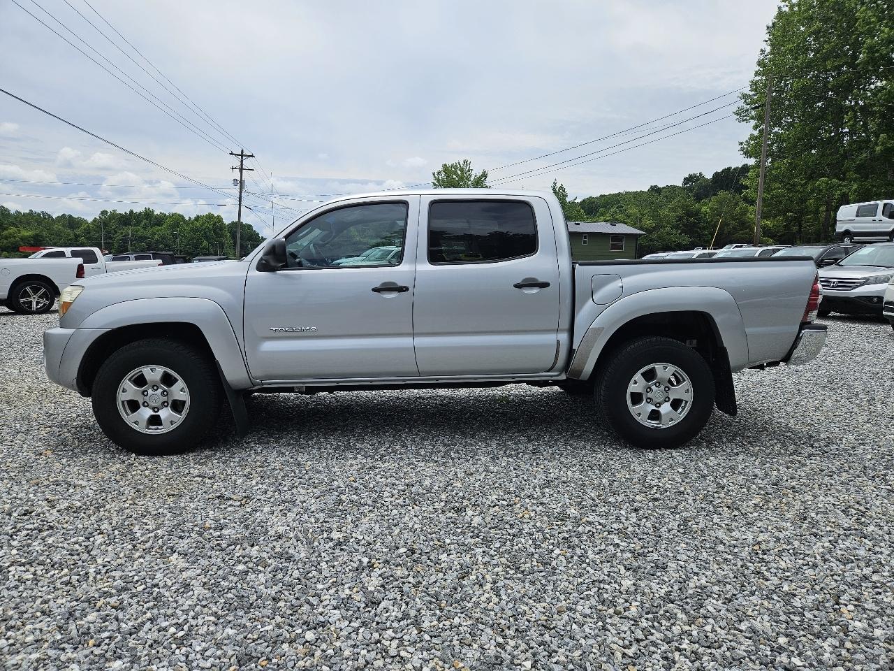Toyota Tacoma PreRunner Double Cab V6 Auto 2WD 2011