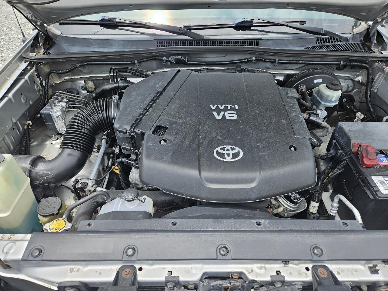 Toyota Tacoma PreRunner Double Cab V6 Auto 2WD 2011
