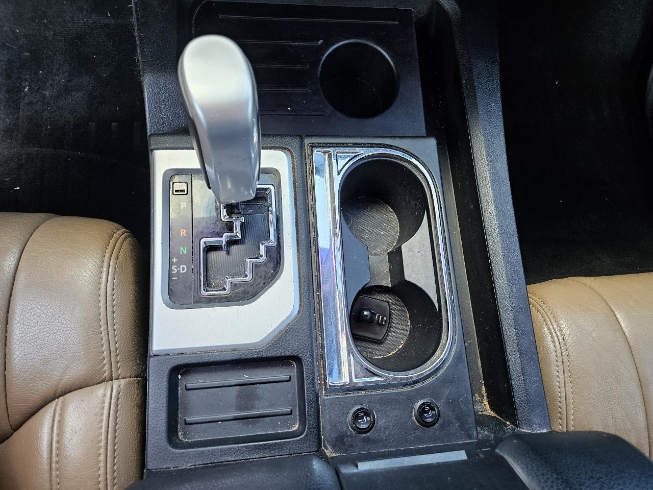 Toyota Tundra SR5 5.7L V8 Double Cab 2WD 2014