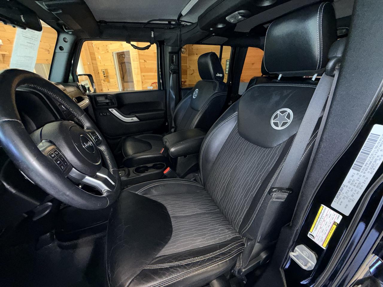 Jeep Wrangler Unlimited Freedom 4x4 2015
