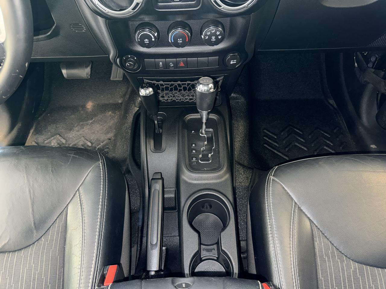 Jeep Wrangler Unlimited Freedom 4x4 2015
