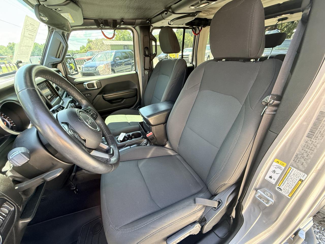 Jeep Wrangler Unlimited Sport 2018