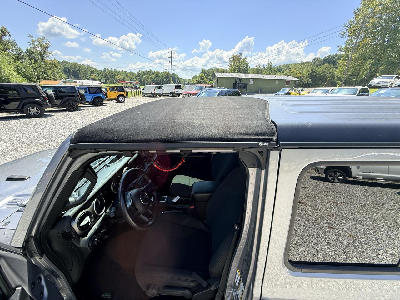 Jeep Wrangler Unlimited Sport 2018