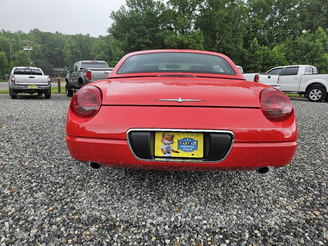 Ford Thunderbird Deluxe 2004