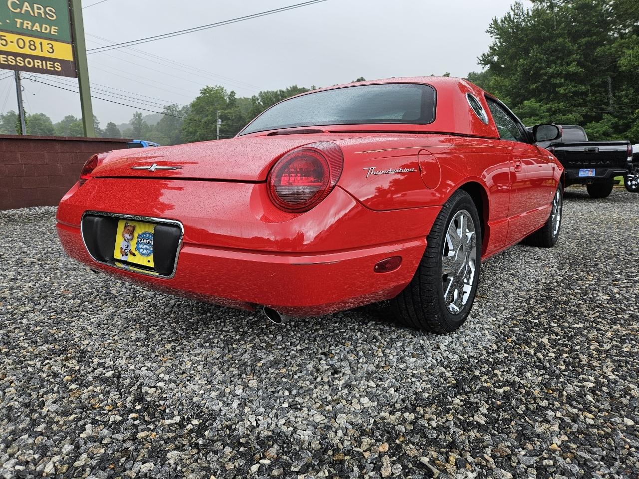 Ford Thunderbird Deluxe 2004