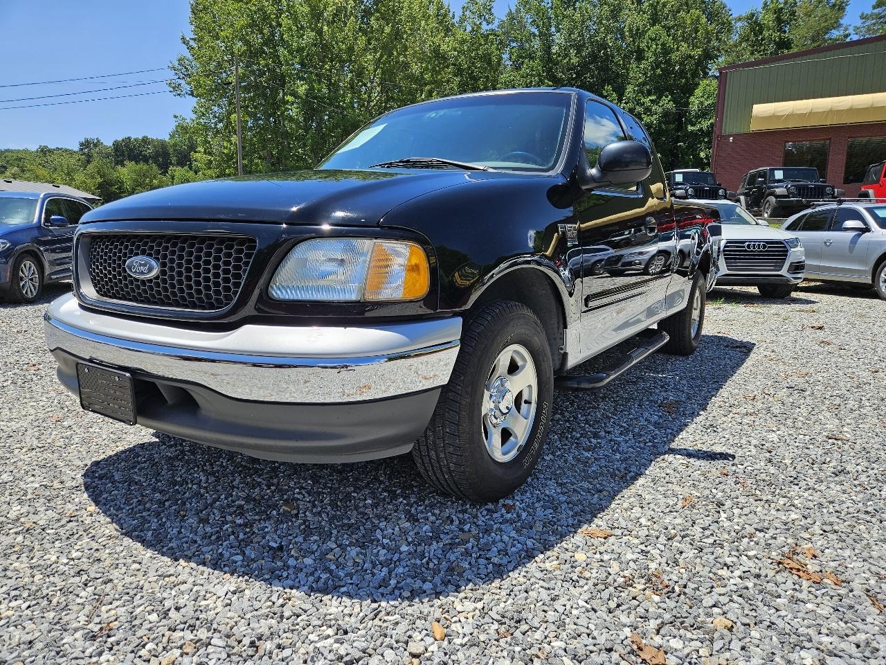 Ford F-150 XL SuperCab Short Bed 2WD 2002