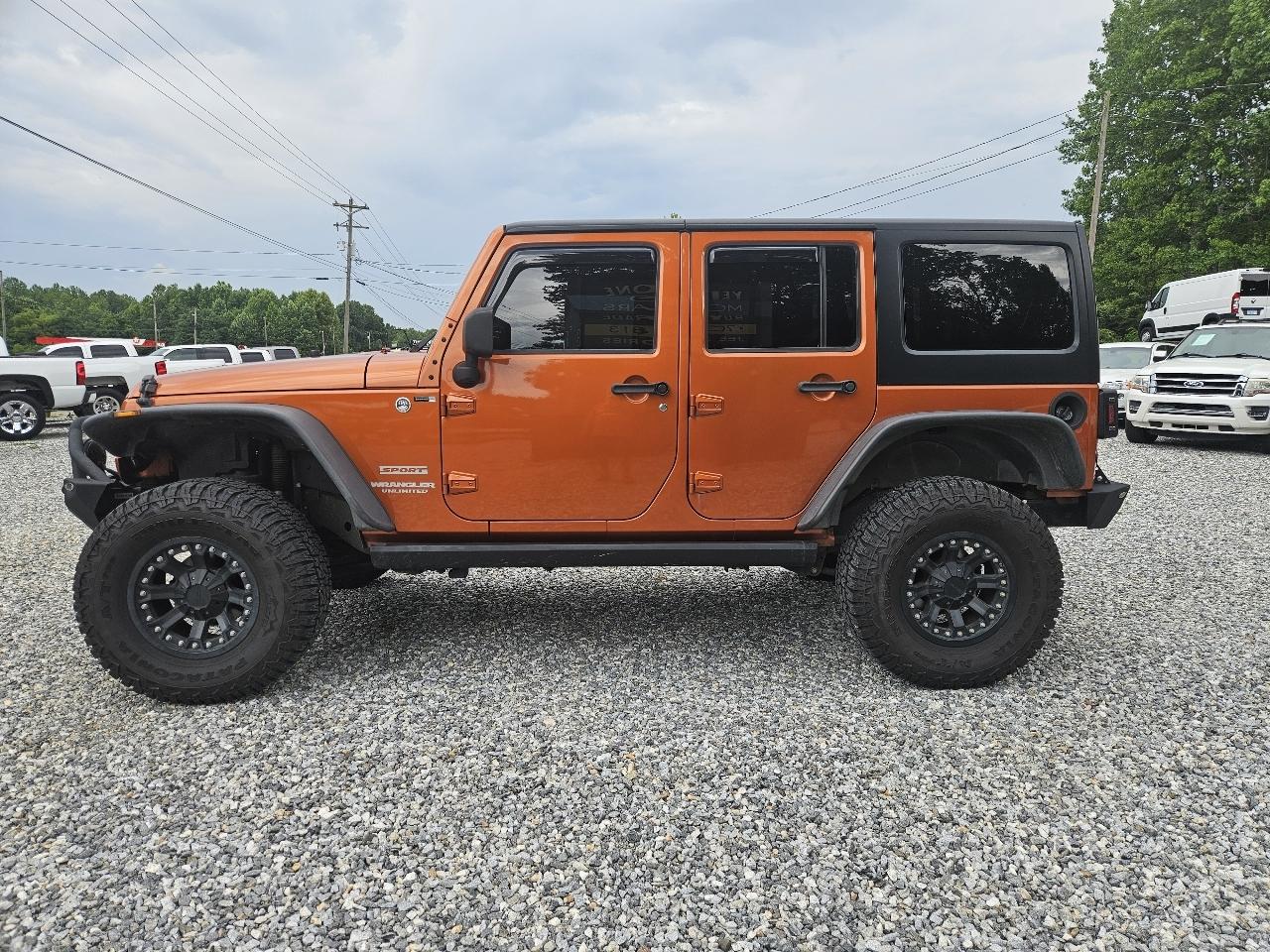 Jeep Wrangler Unlimited Sport 4WD 2011