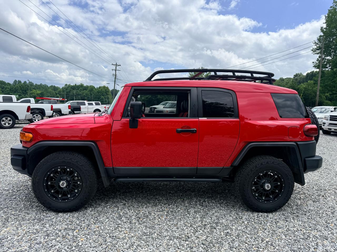 Toyota FJ Cruiser 4WD MT 2012
