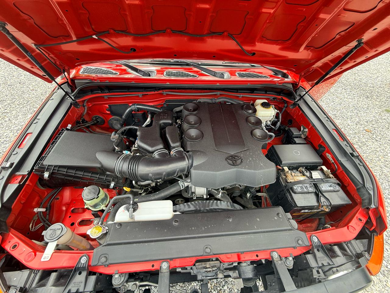 Toyota FJ Cruiser 4WD MT 2012