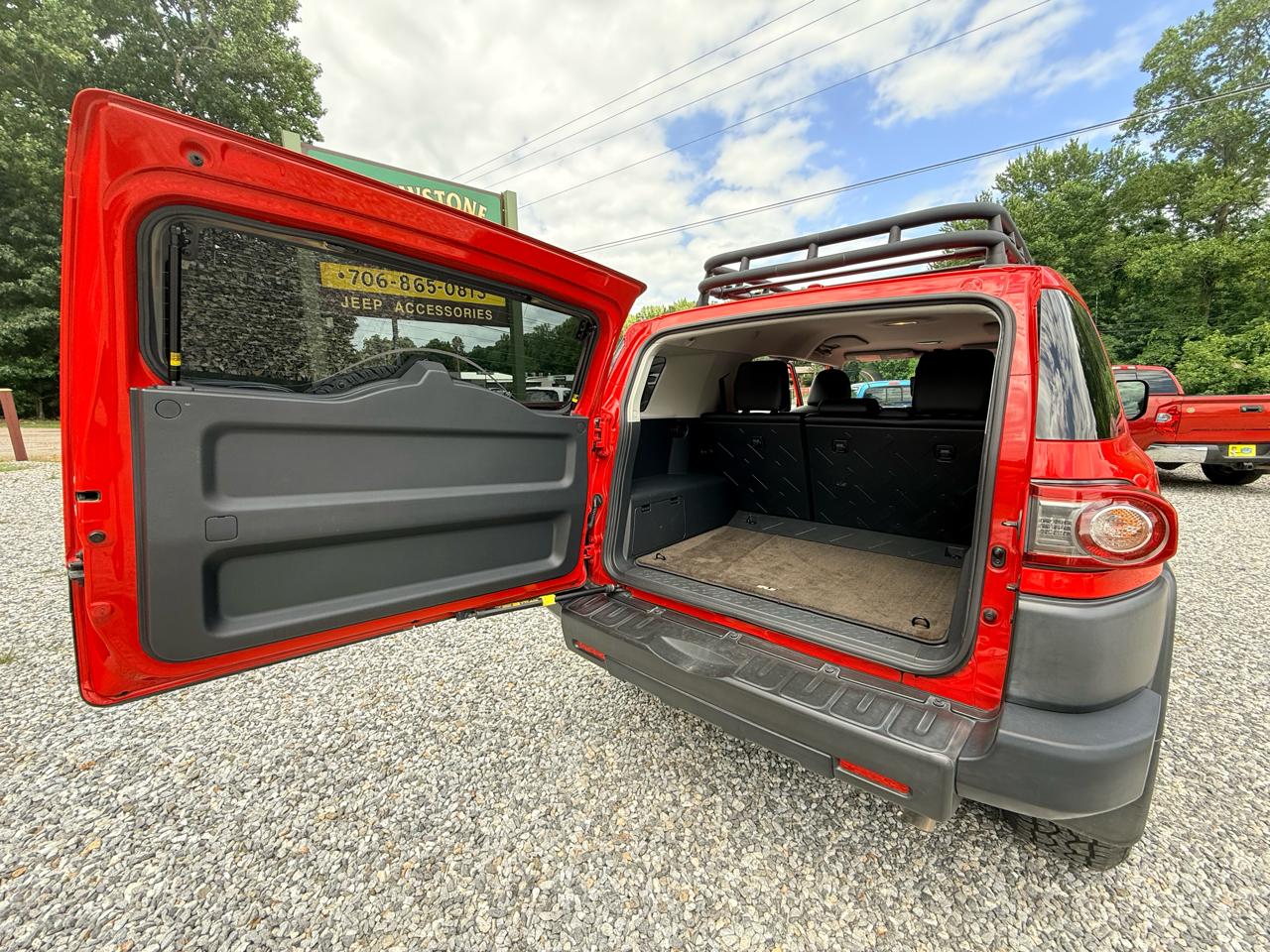 Toyota FJ Cruiser 4WD MT 2012