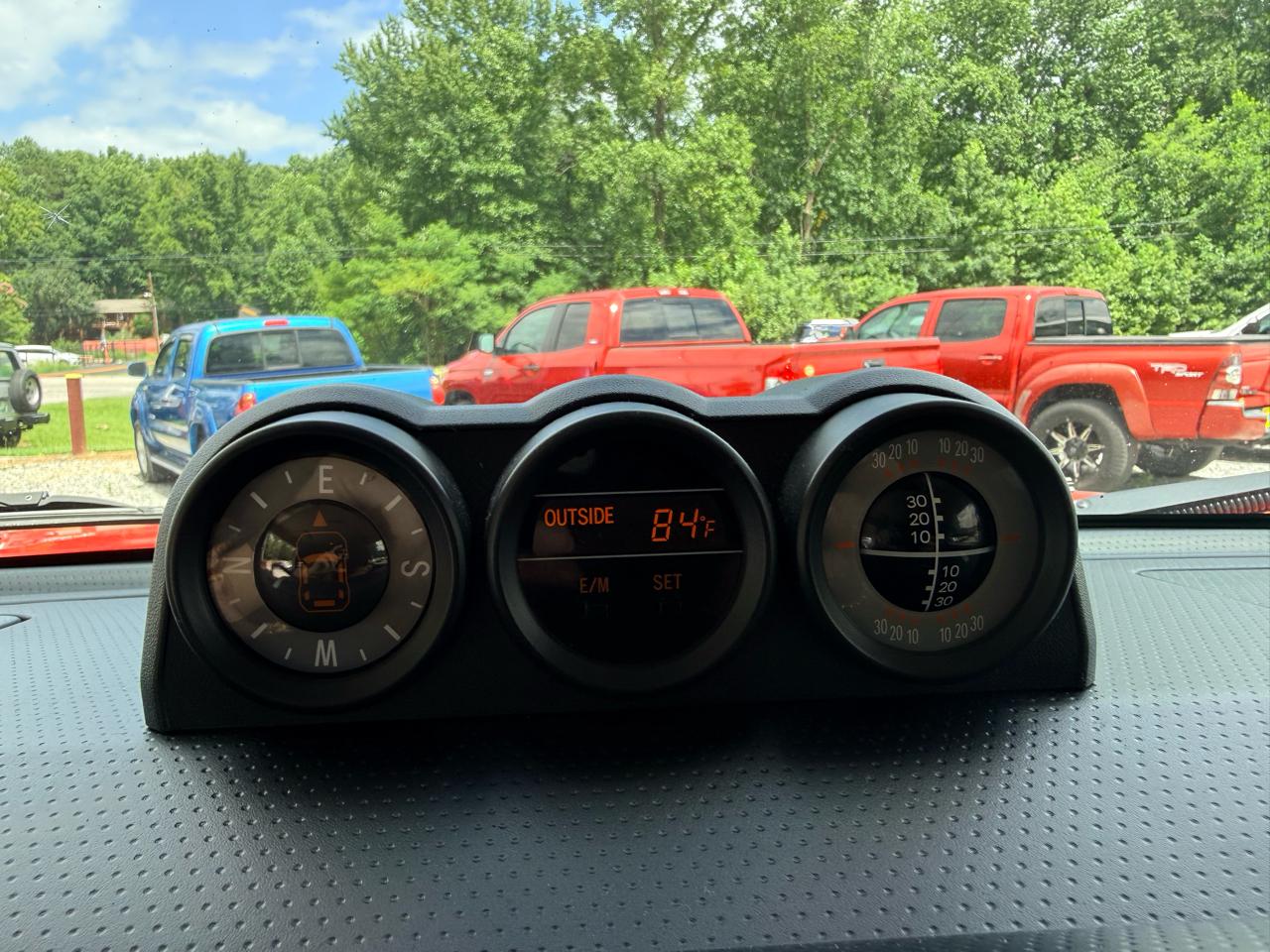 Toyota FJ Cruiser 4WD MT 2012