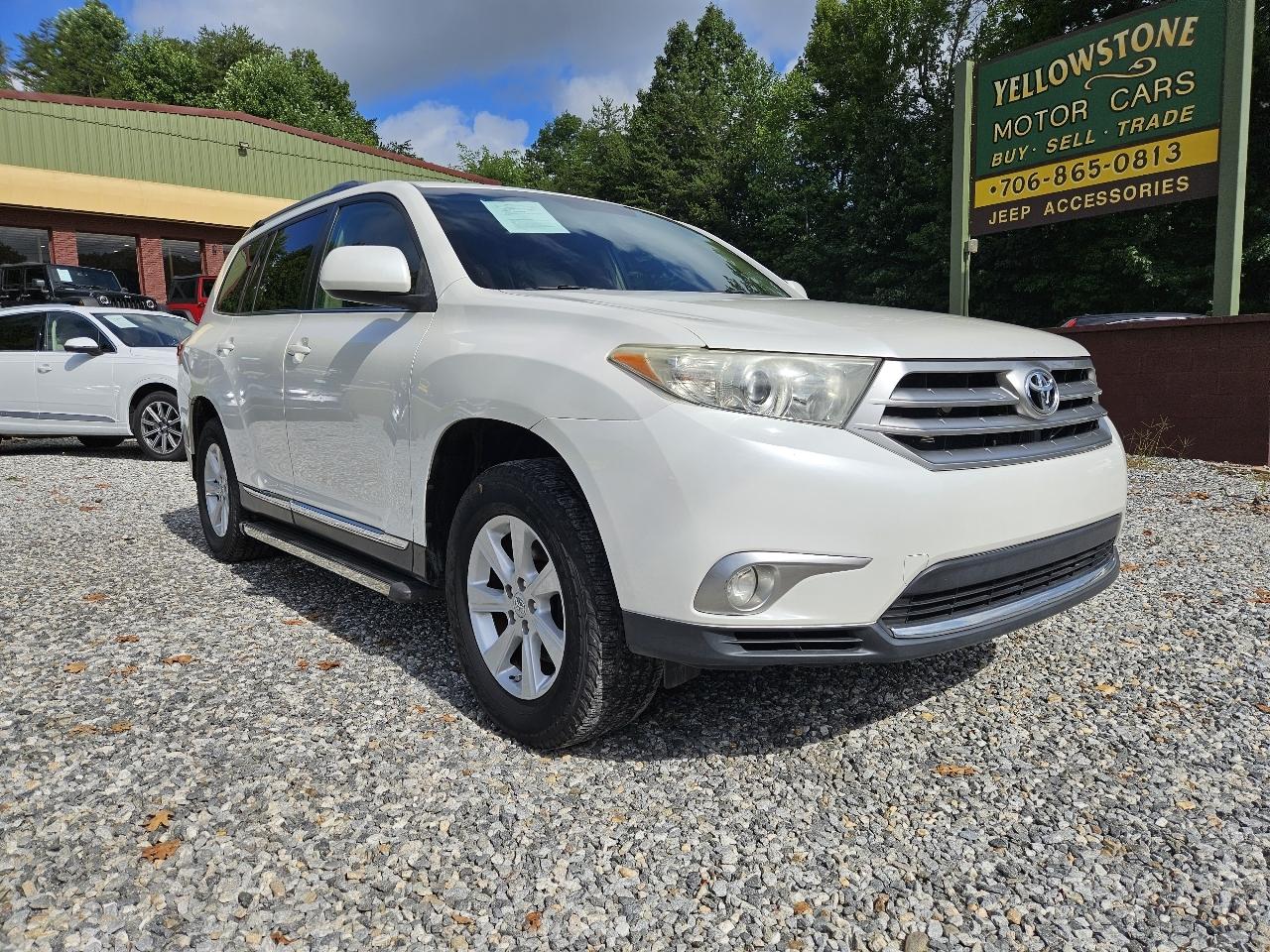 Toyota Highlander Base 2WD I4 2013