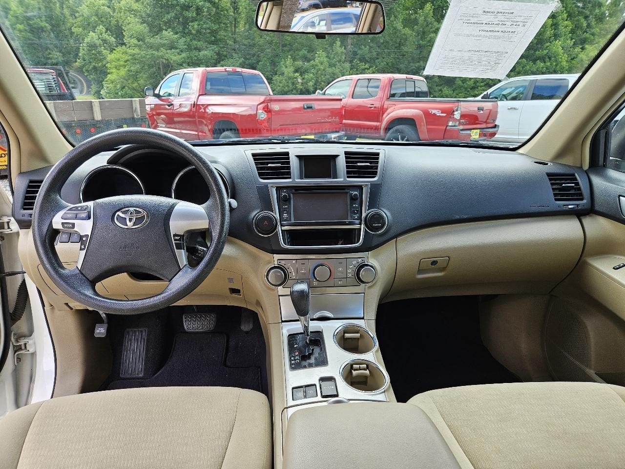 Toyota Highlander Base 2WD I4 2013