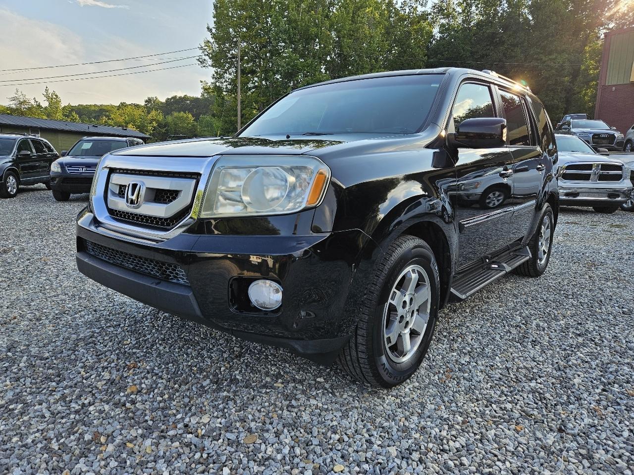 Honda Pilot Touring 2WD 5-Spd AT with DVD 2011