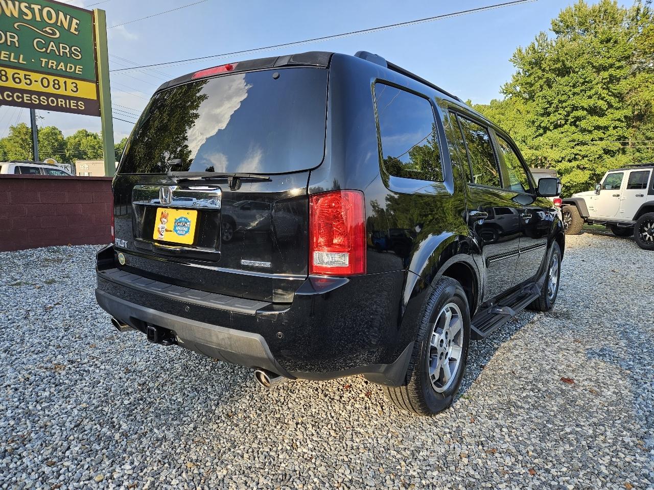 Honda Pilot Touring 2WD 5-Spd AT with DVD 2011