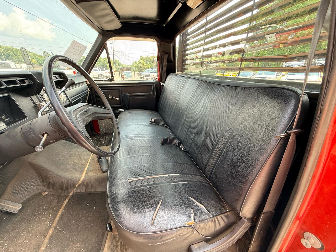 Ford F-350 Regular Cab 2WD 1982