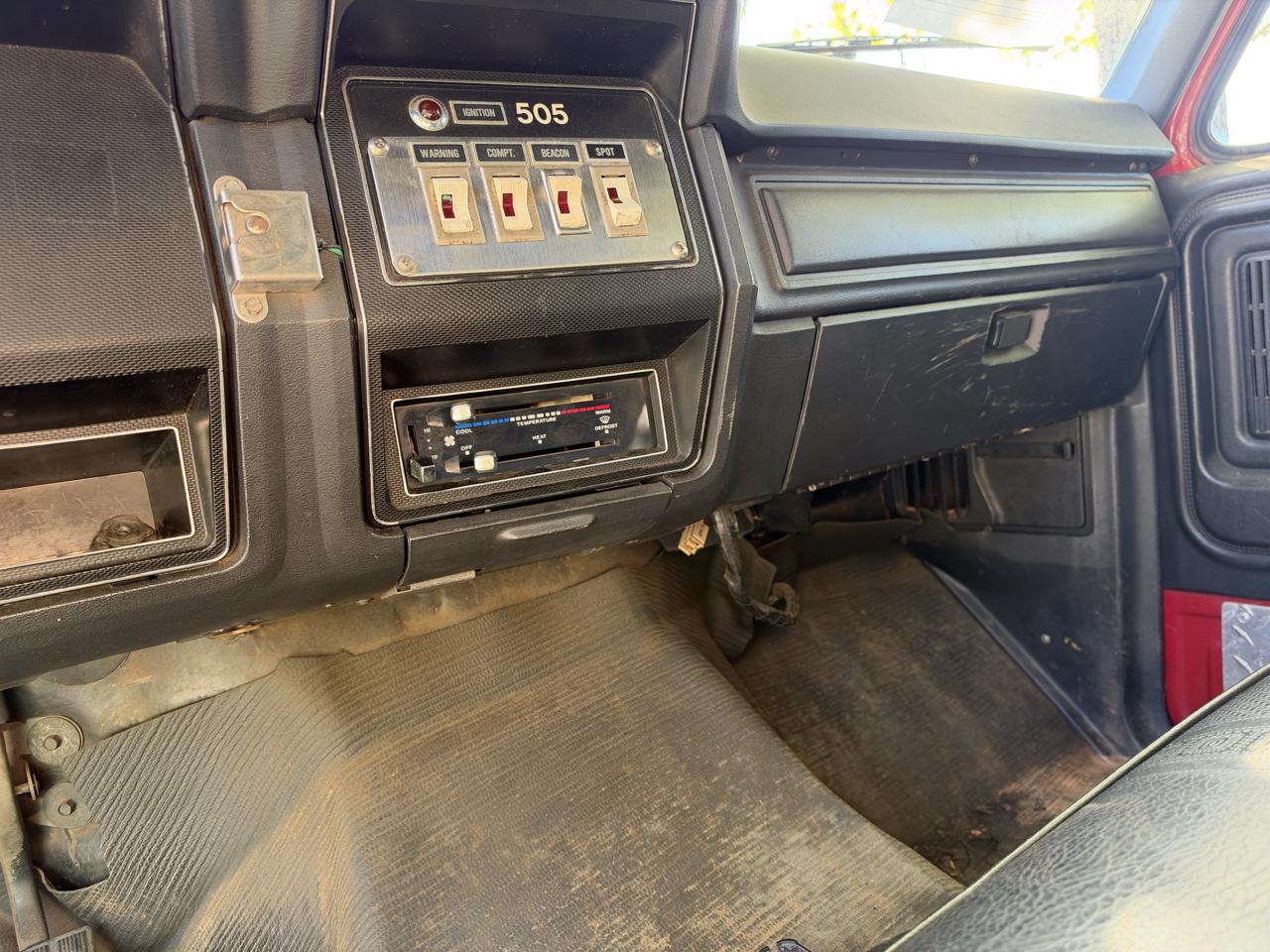 Ford F-350 Regular Cab 2WD 1982