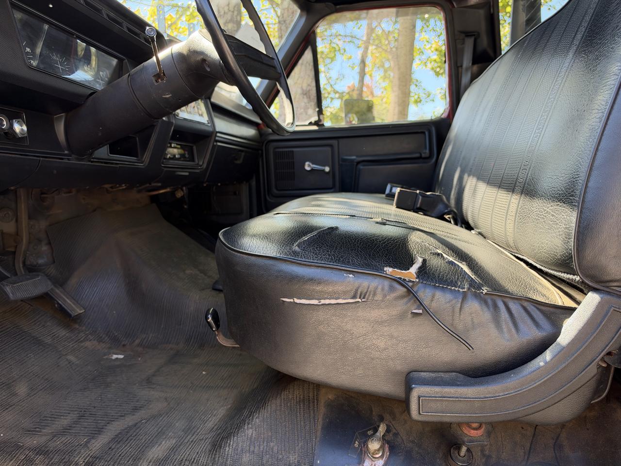 Ford F-350 Regular Cab 2WD 1982