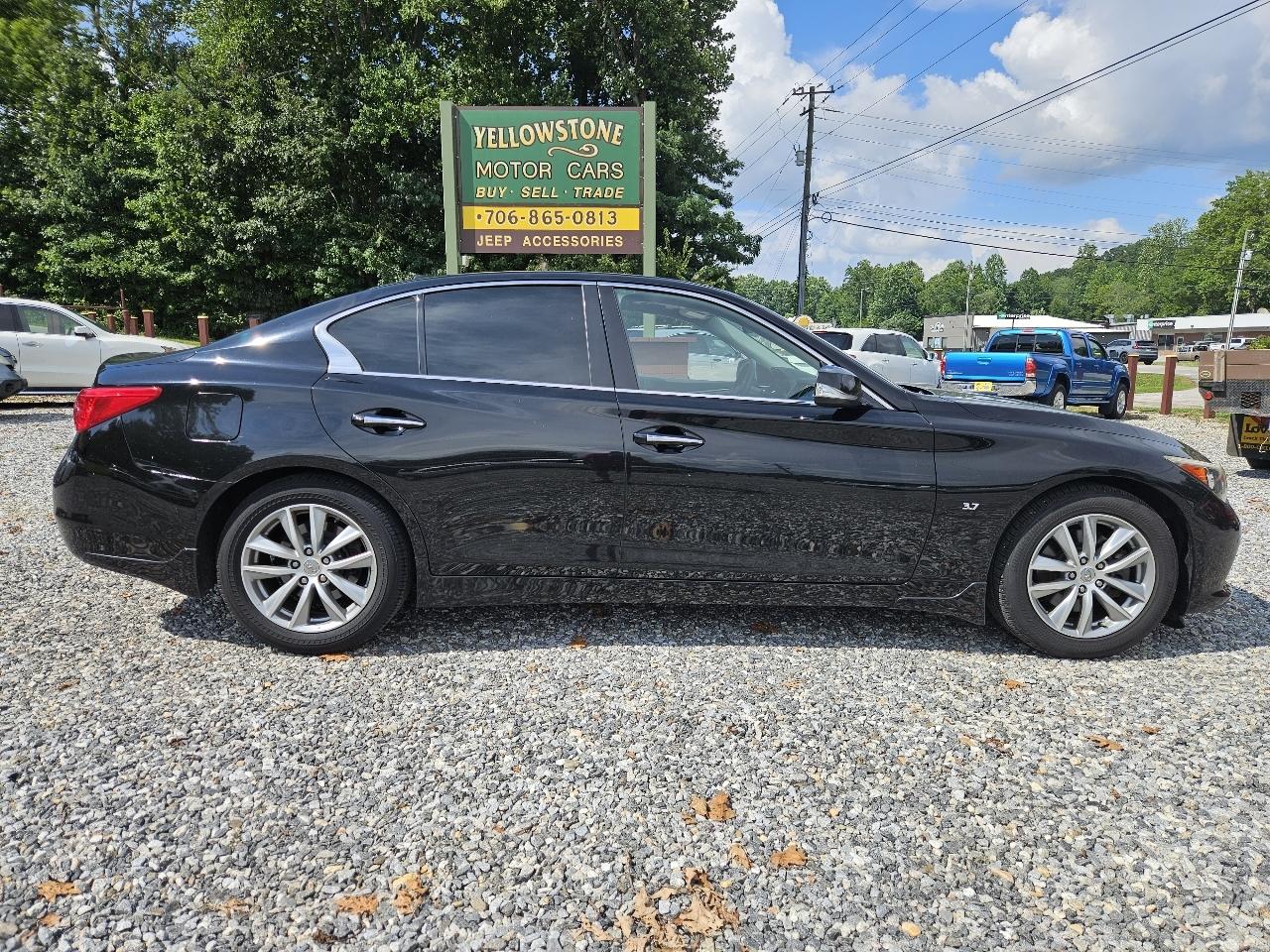 Infiniti Q50 Base 2015