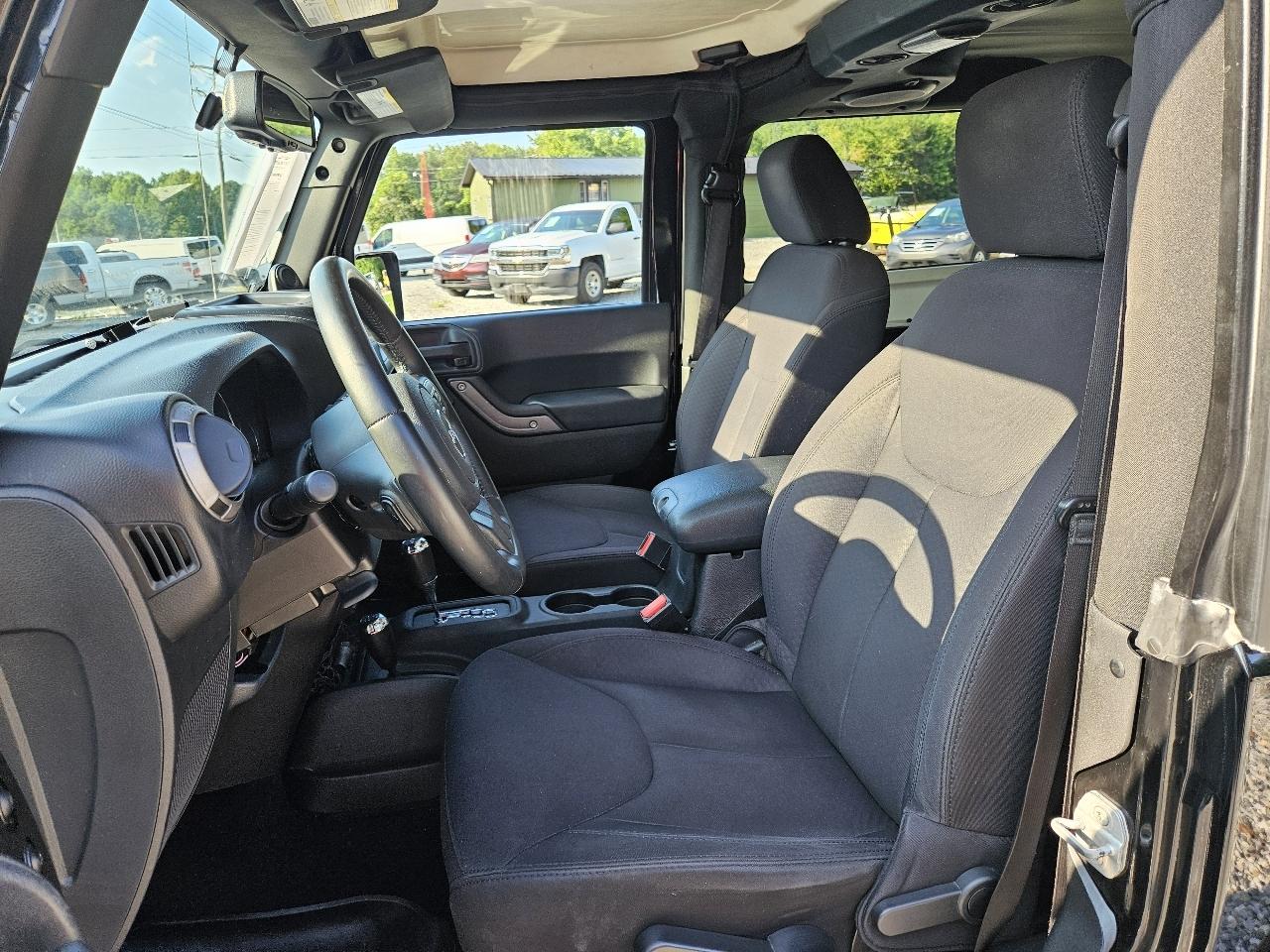 Jeep Wrangler Sport 4WD 2013