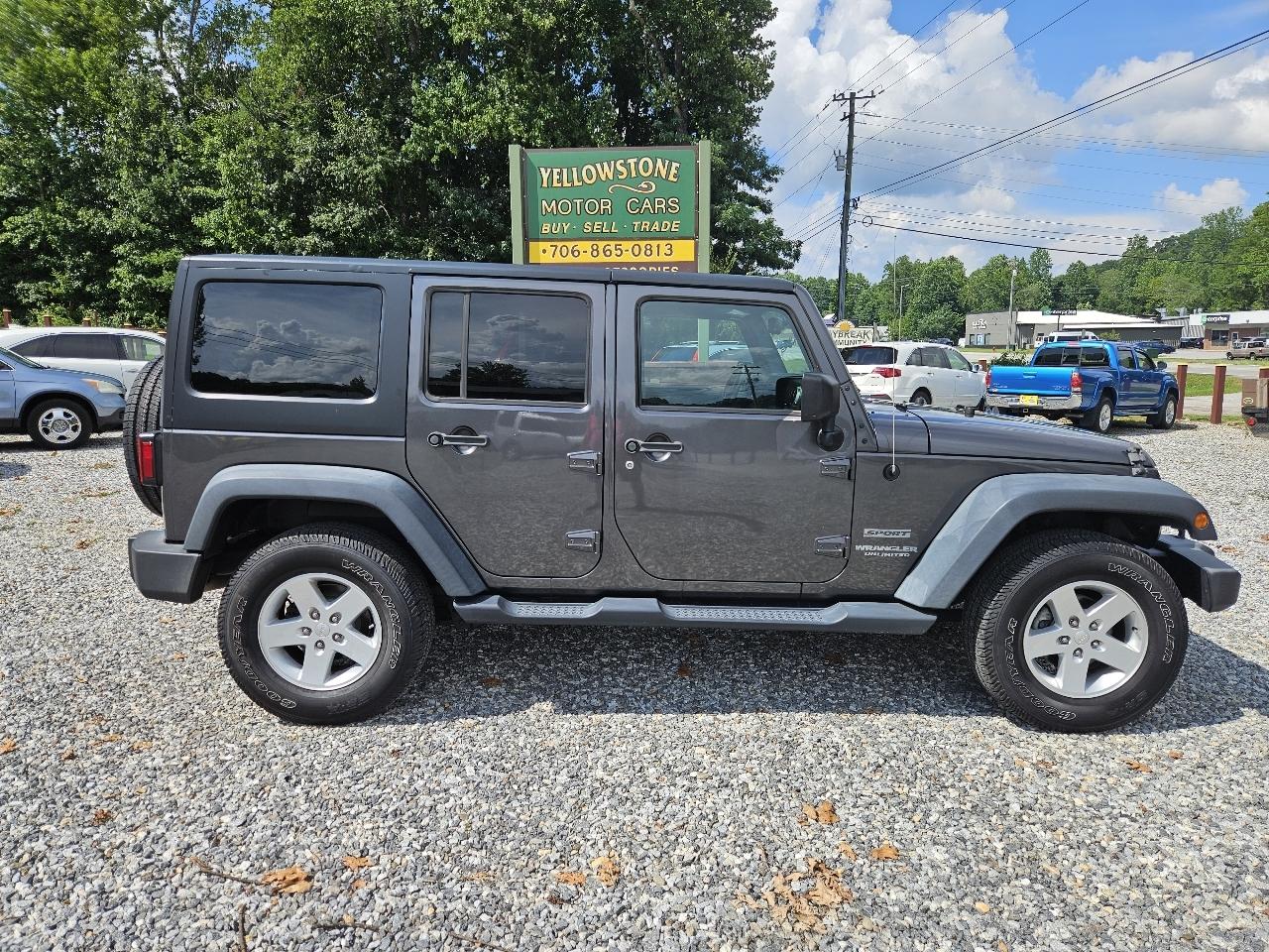 Jeep Wrangler Unlimited Sport 4WD 2017