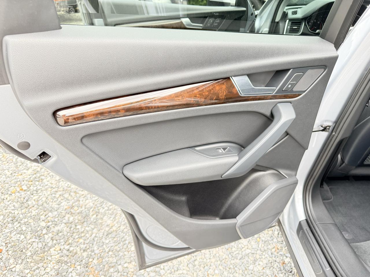 Audi Q5 2.0T Premium quattro 2019