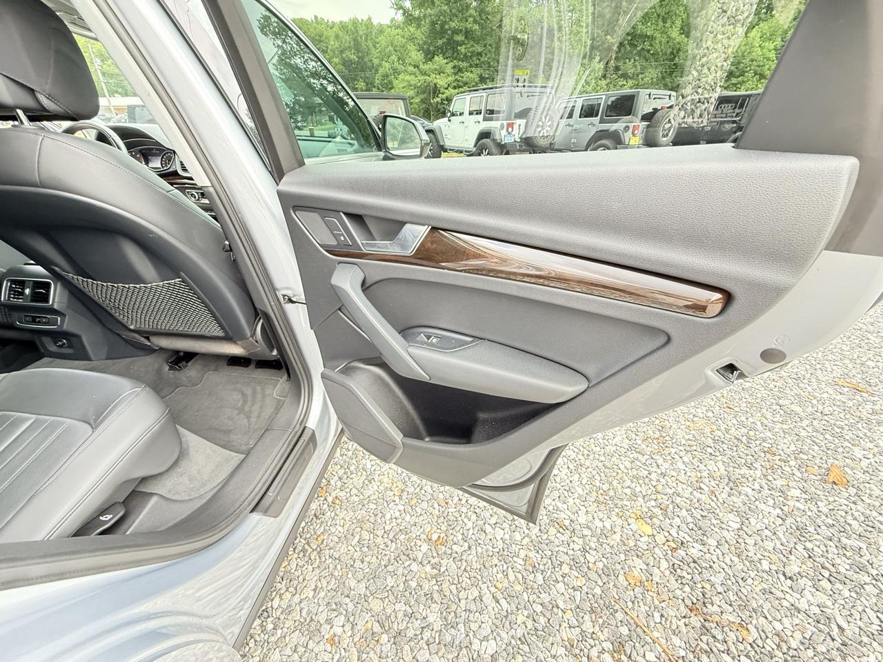 Audi Q5 2.0T Premium quattro 2019