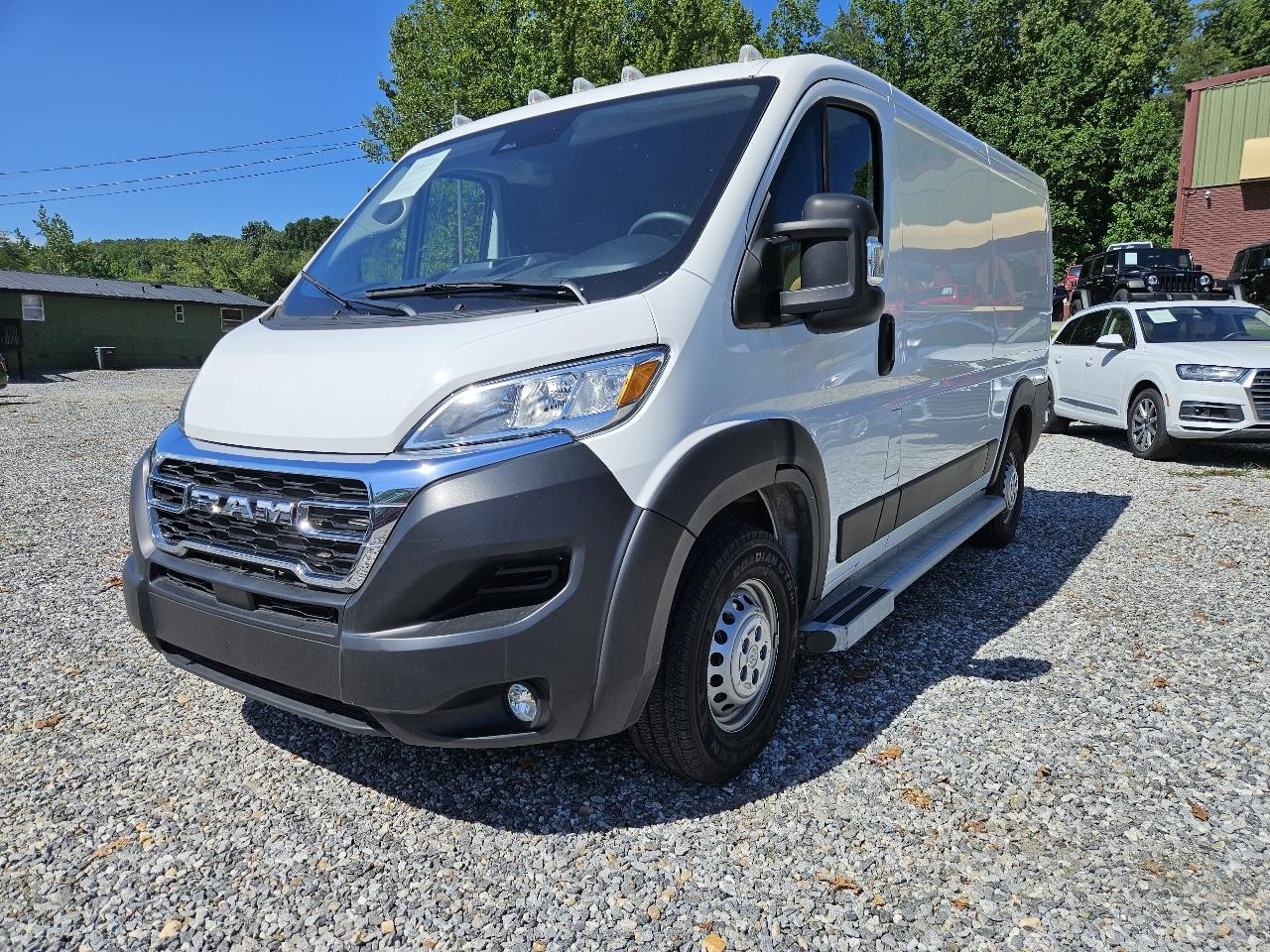 RAM Promaster 2500 Low Roof 2025