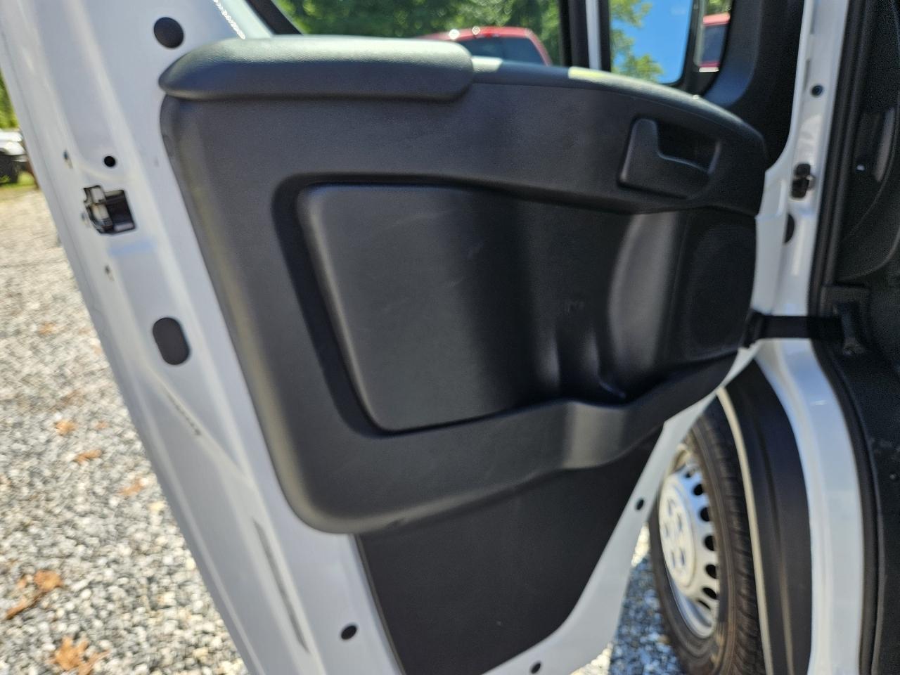 RAM Promaster 2500 Low Roof 2025