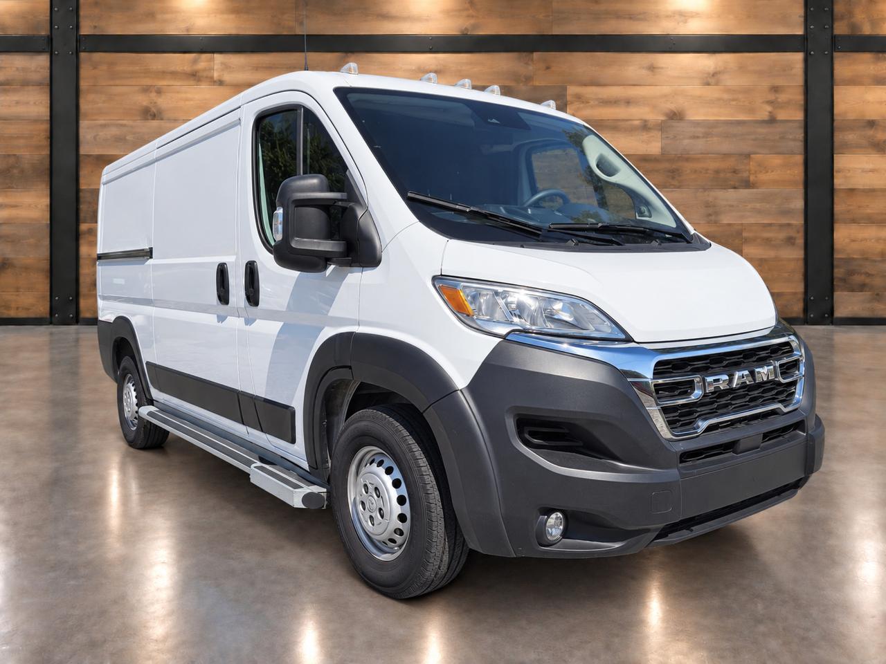 2025 RAM Promaster 2500 Low Roof