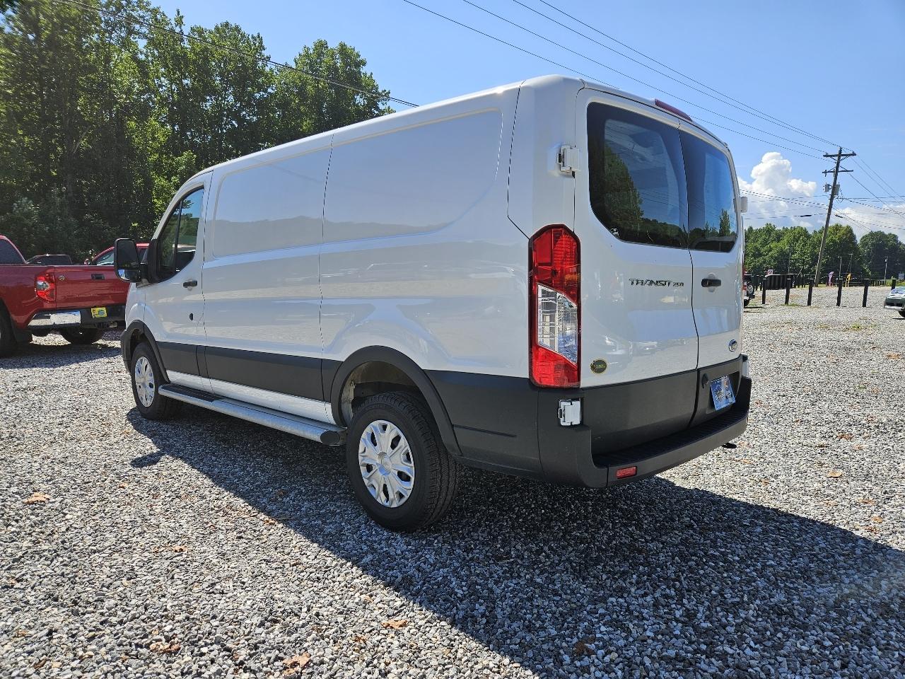 Ford Transit 250 Van 2025