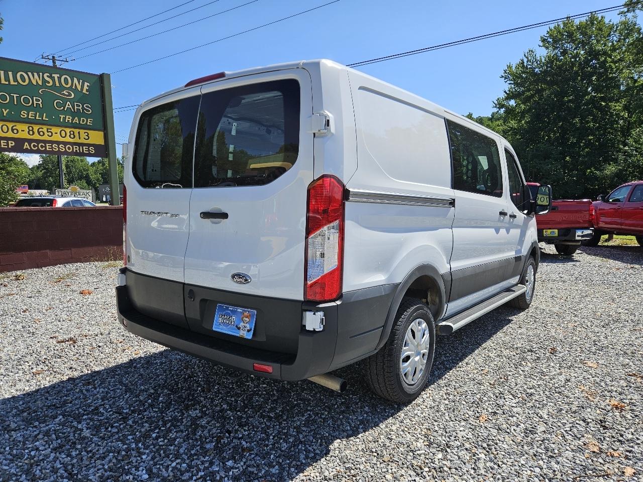 Ford Transit 250 Van 2025