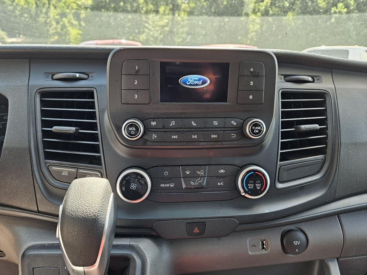 Ford Transit 250 Van 2025