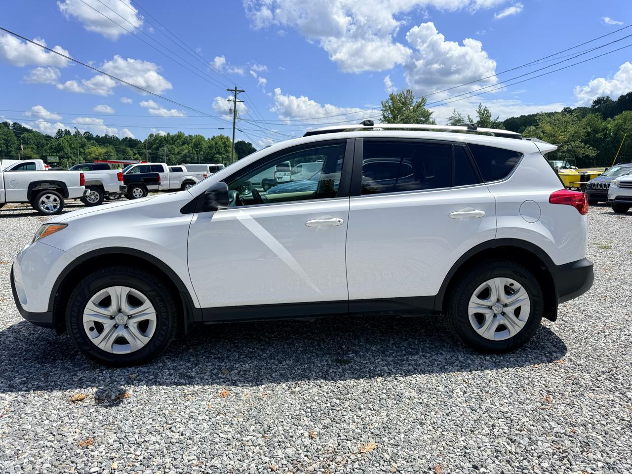 Toyota RAV4 LE FWD 2013