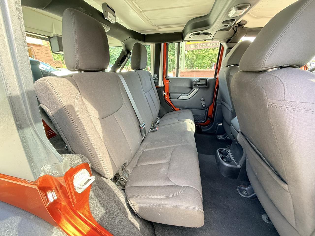 Jeep Wrangler Unlimited Sport 4WD 2014