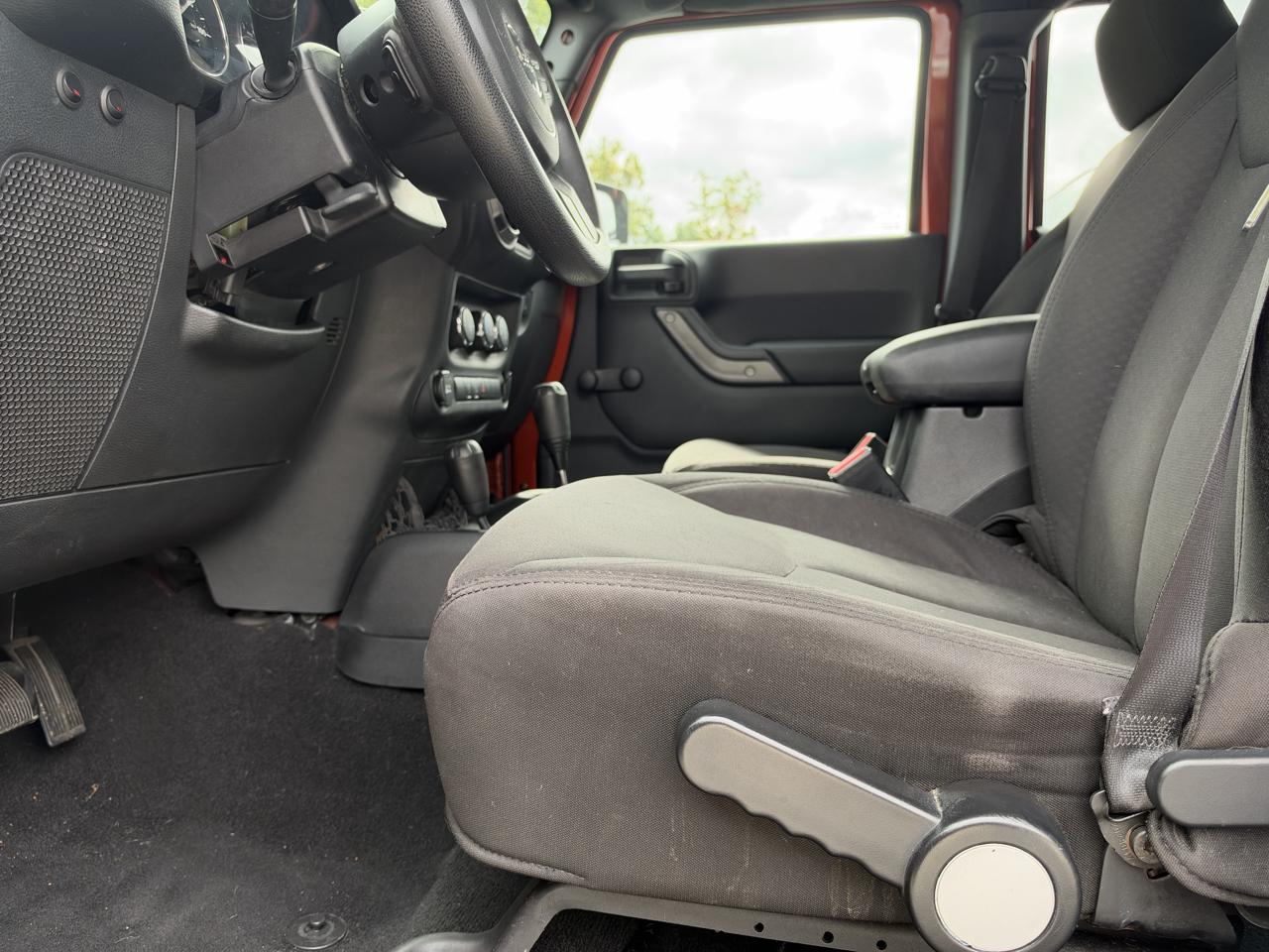 Jeep Wrangler Unlimited Sport 4WD 2014
