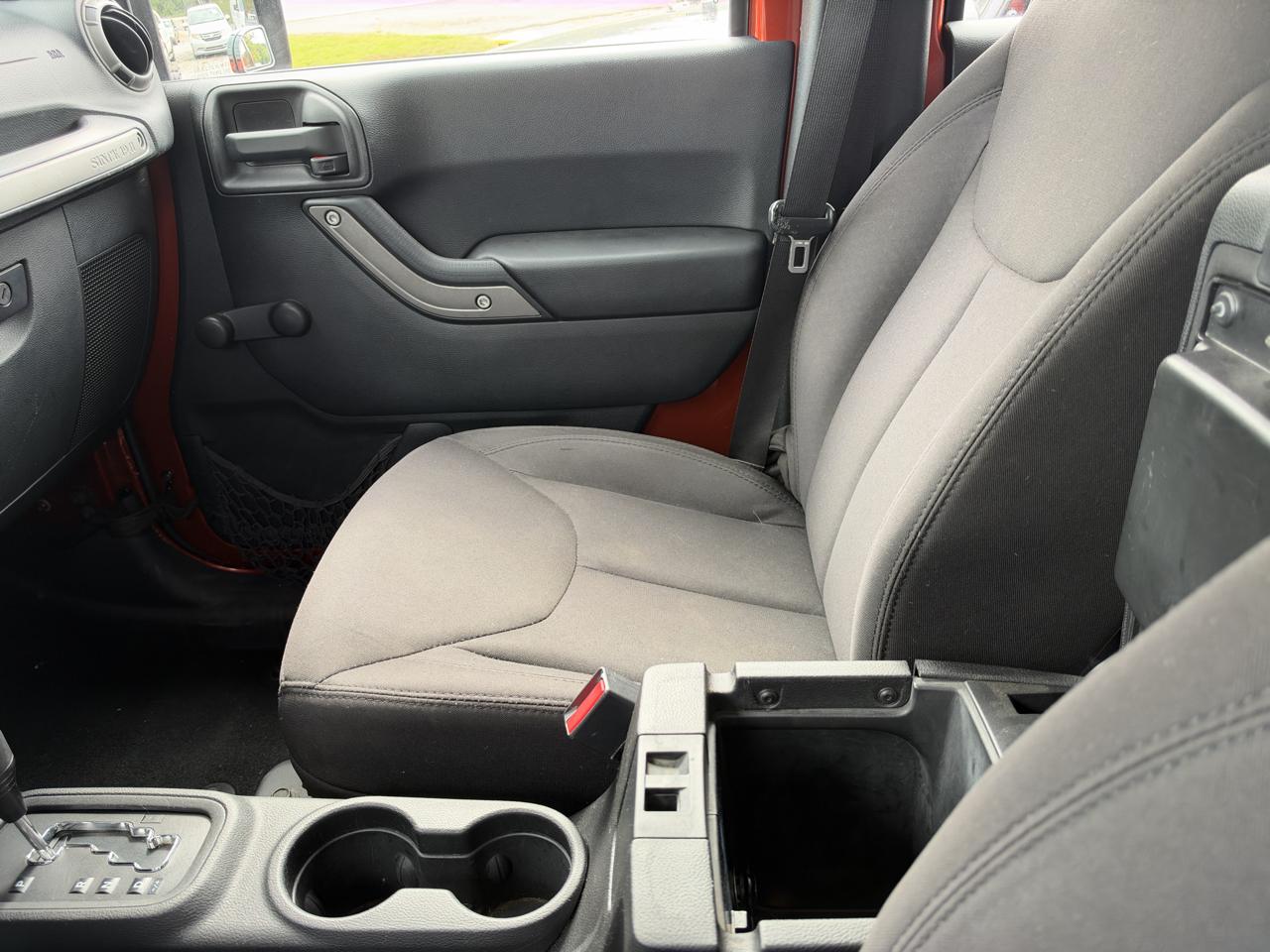 Jeep Wrangler Unlimited Sport 4WD 2014