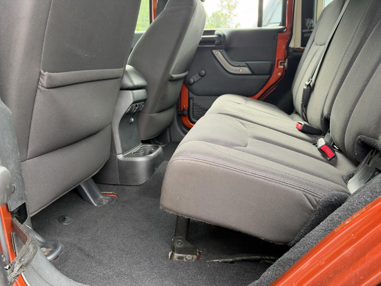 Jeep Wrangler Unlimited Sport 4WD 2014
