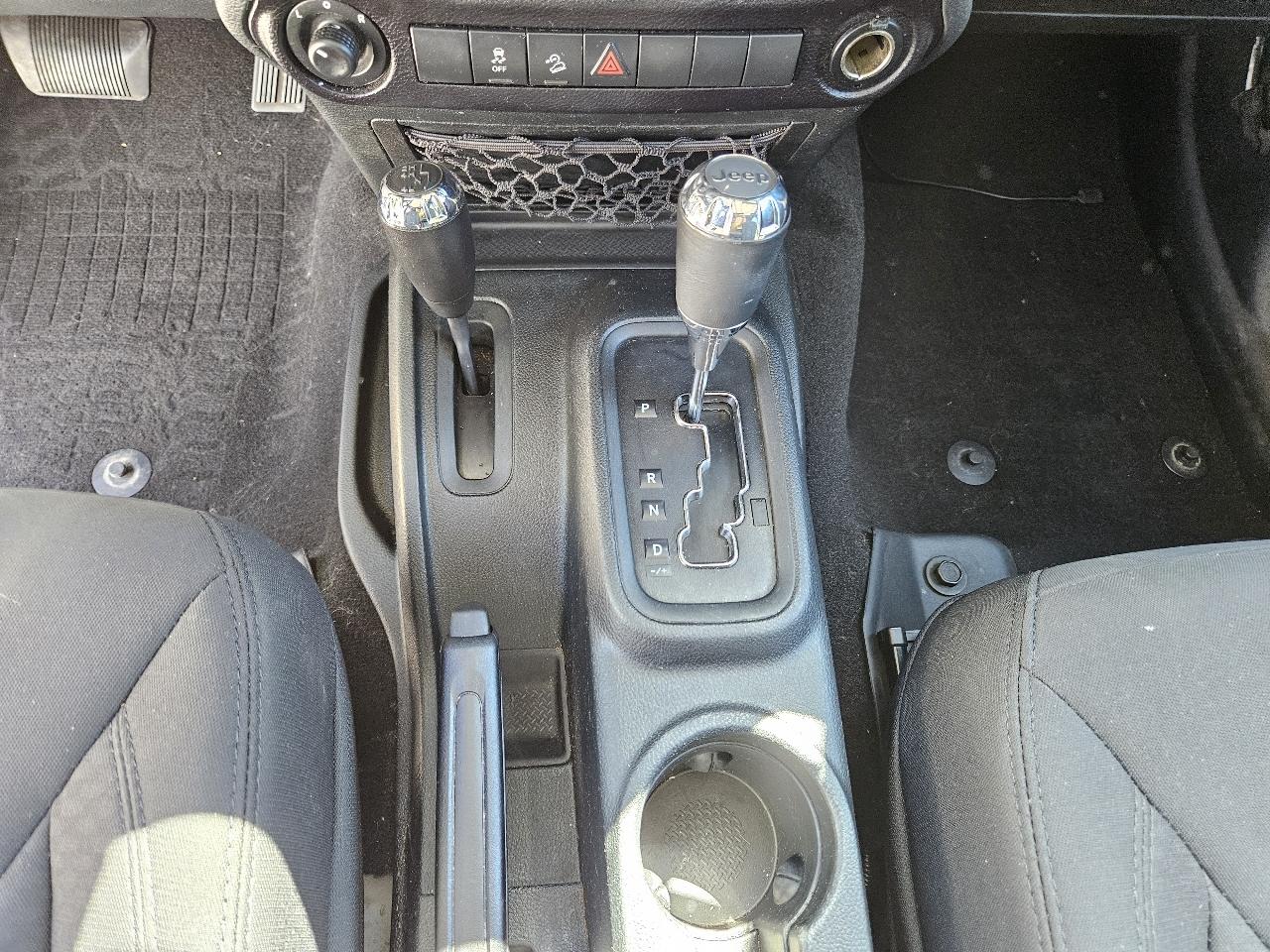Jeep Wrangler JK Unlimited Sport 4WD 2018