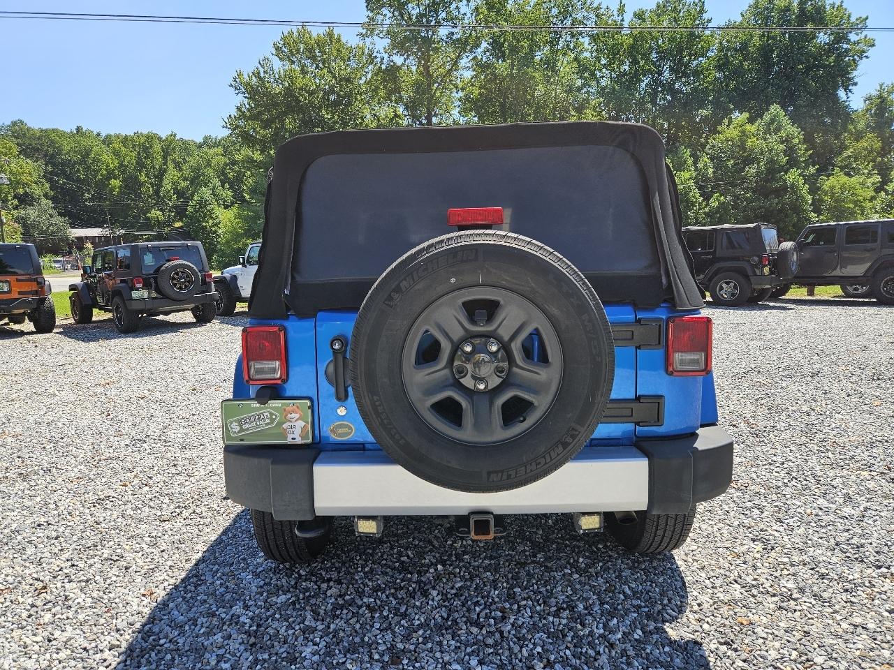 Jeep Wrangler Sahara 4WD 2015