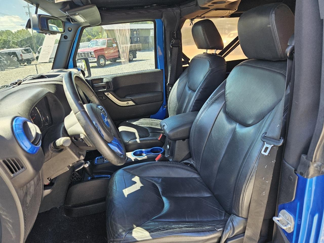 Jeep Wrangler Sahara 4WD 2015