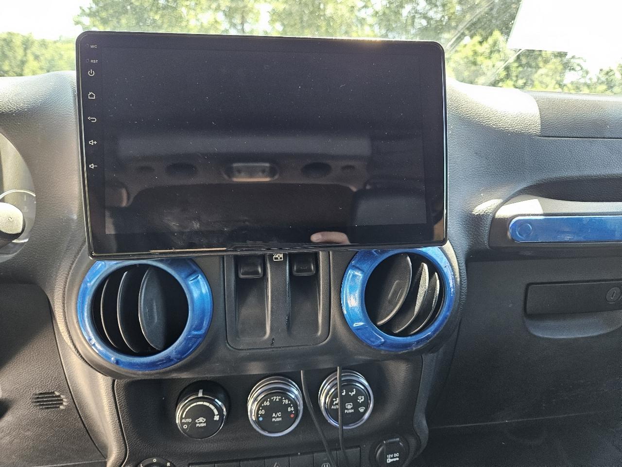 Jeep Wrangler Sahara 4WD 2015